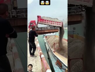 #excavator #facts #mining #news #construction #shortsfeed #highlights #tips #tiktok #funny