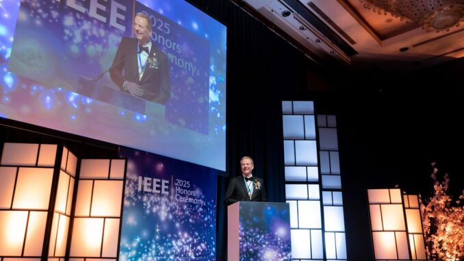 IEEE Celebrates Engineering Pioneers at VIC Summit IEEE Celebrates Engineering Pioneers at VIC Summit
