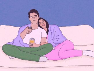 People in the happiest relationships do 5 things during weekdays