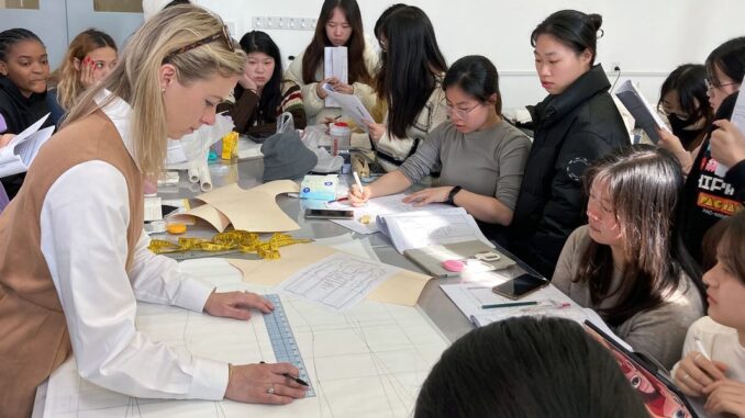 New Uses of 3D Tech and AI in the Fashion Industry