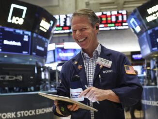 S&P 500 extends winning streak to 6 weeks. What drove the stock market gains