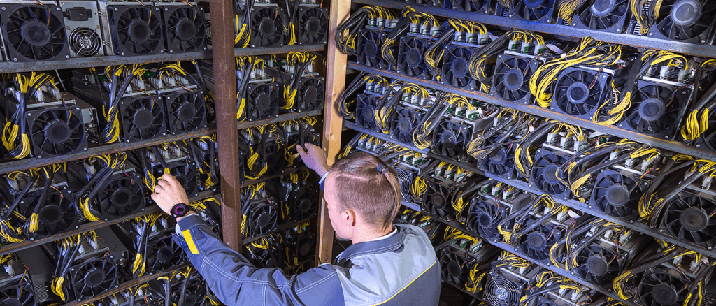 Bitcoin Miners Hit $1.08B in May Revenue, Then Prices Pull the Floor Away