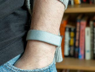 Fitbit Air hand in pocket