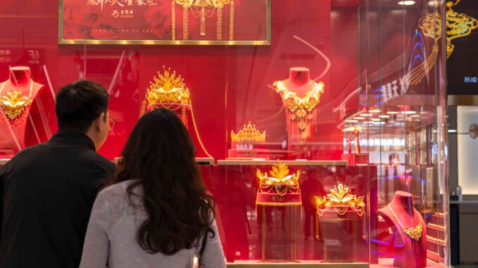 Gold buys help yuan go global